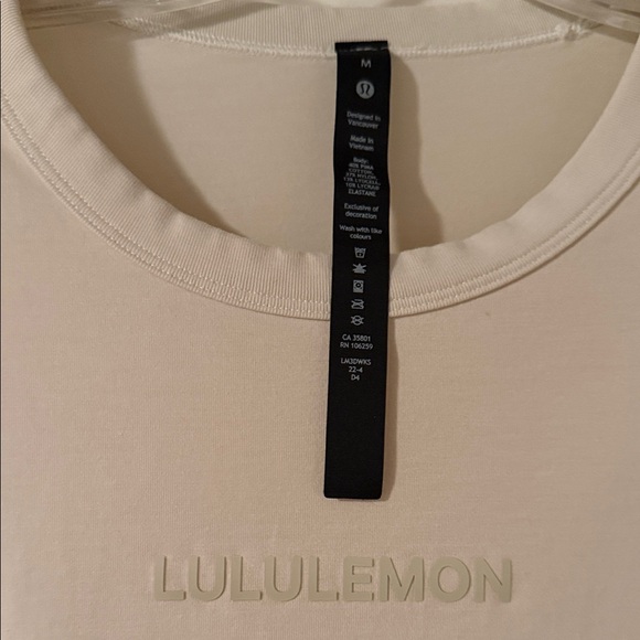 lululemon athletica Beige Short Sleeve Tee - Picture 2 of 4